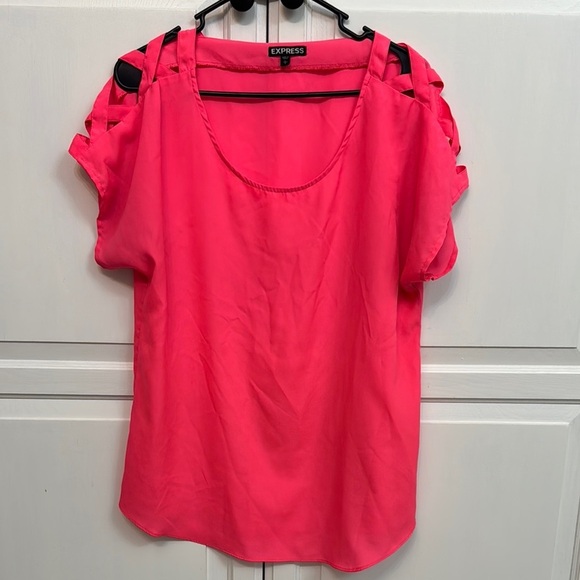 Express Tops - Express Pink Blouse with Cutout Short Sleeves. Size L.
